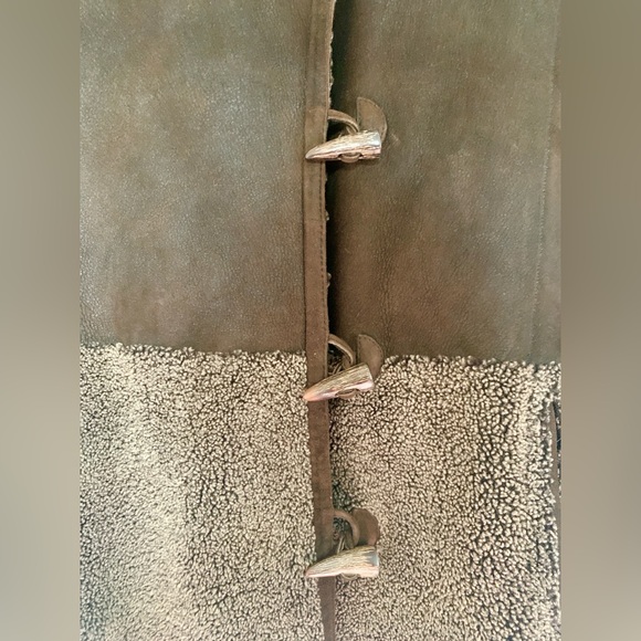 Blue Duck Women's Shearling Coat, Medium - Picture 3 of 7